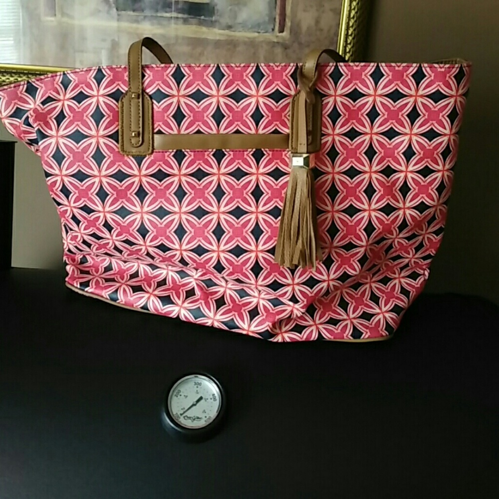 Large tote